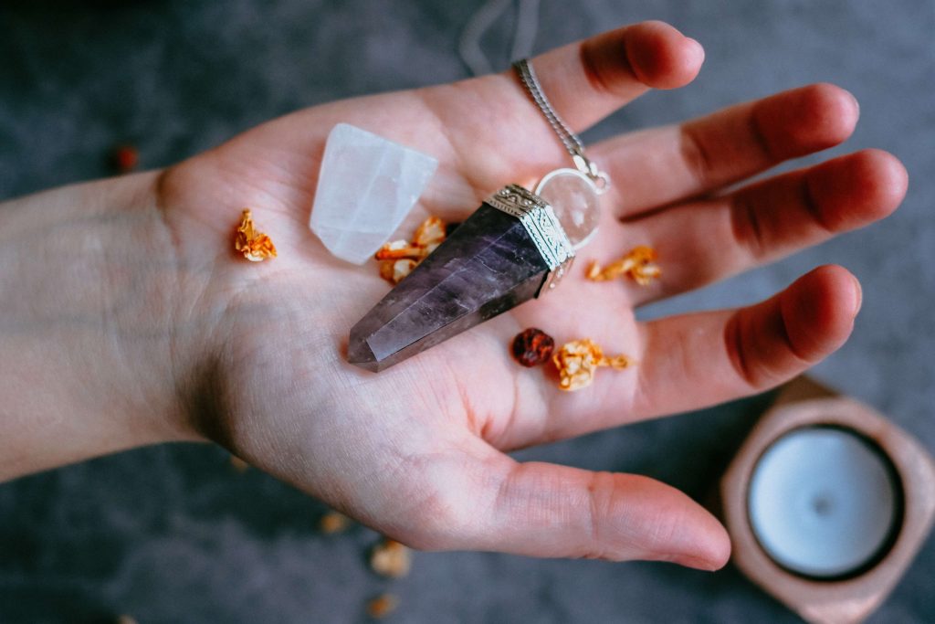 crystal healing connect with 7 chakras for beginners